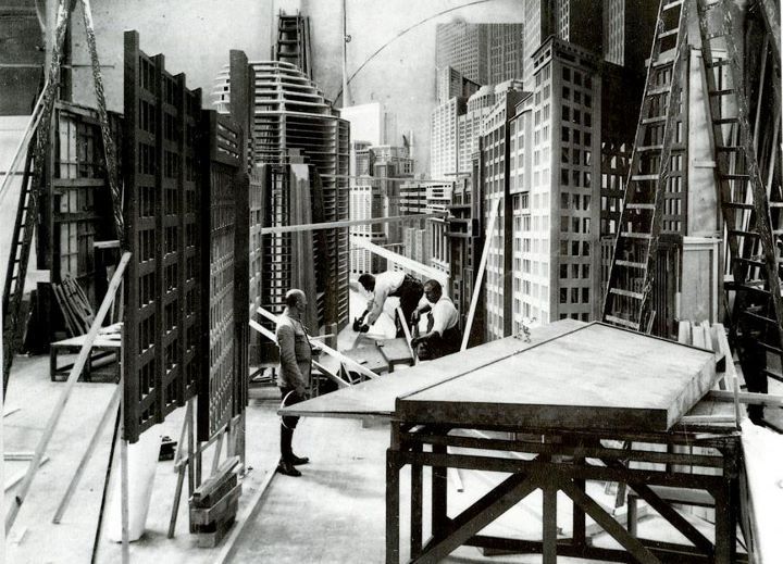 ماکت و طراحی صحنه‌ی فیلم متروپولیس، ساخته فریتز لانگ، ۱۹۲۷